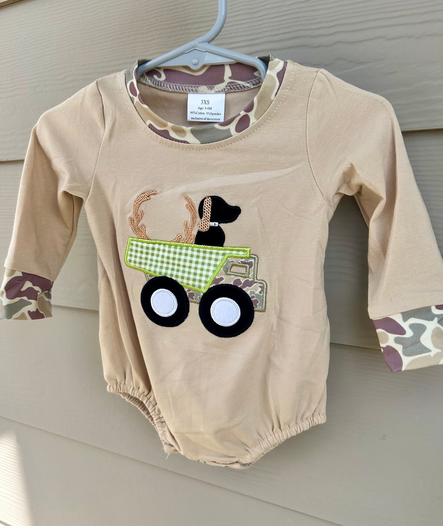 Hunting Puppy Truck Long Sleeve Romper
