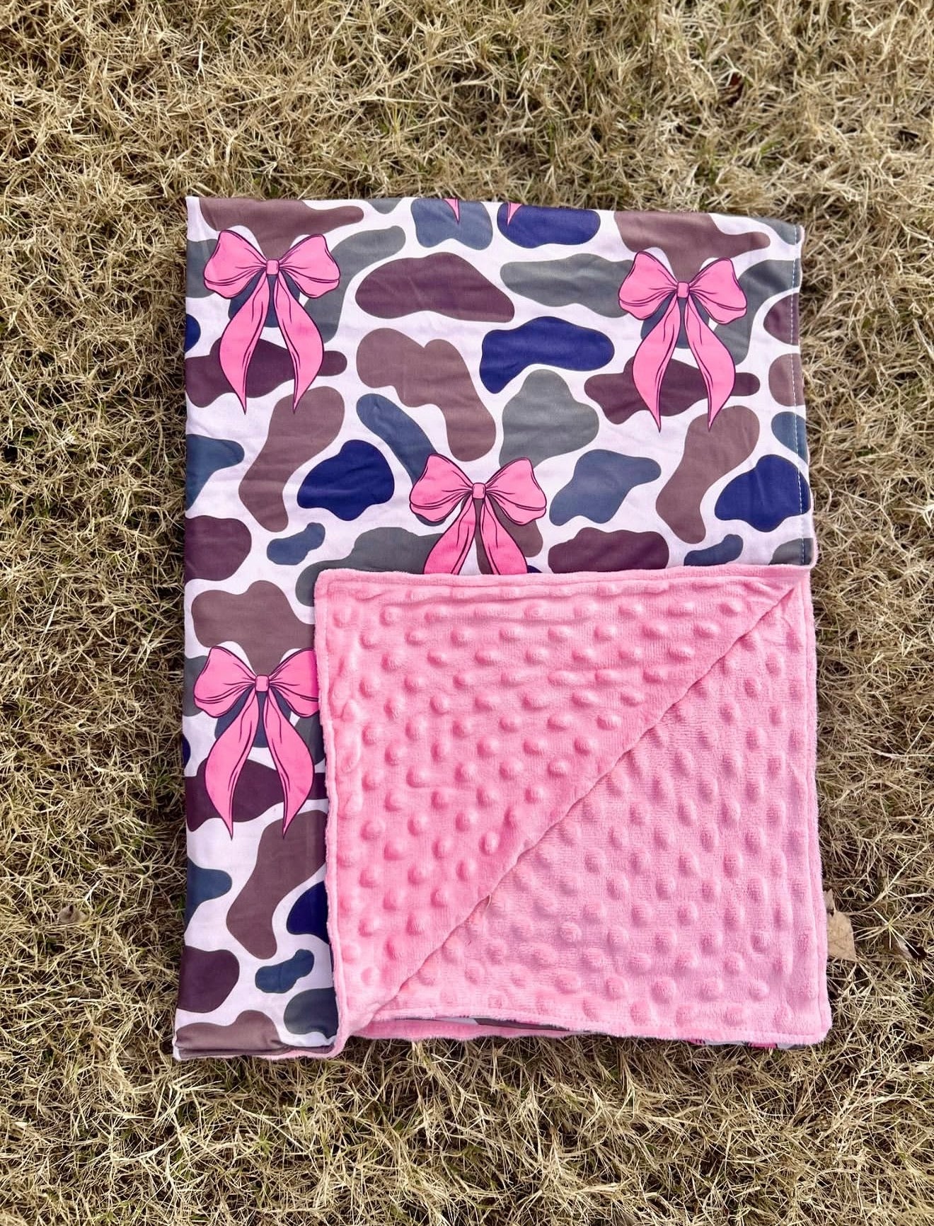 Camo Bows Blanket
